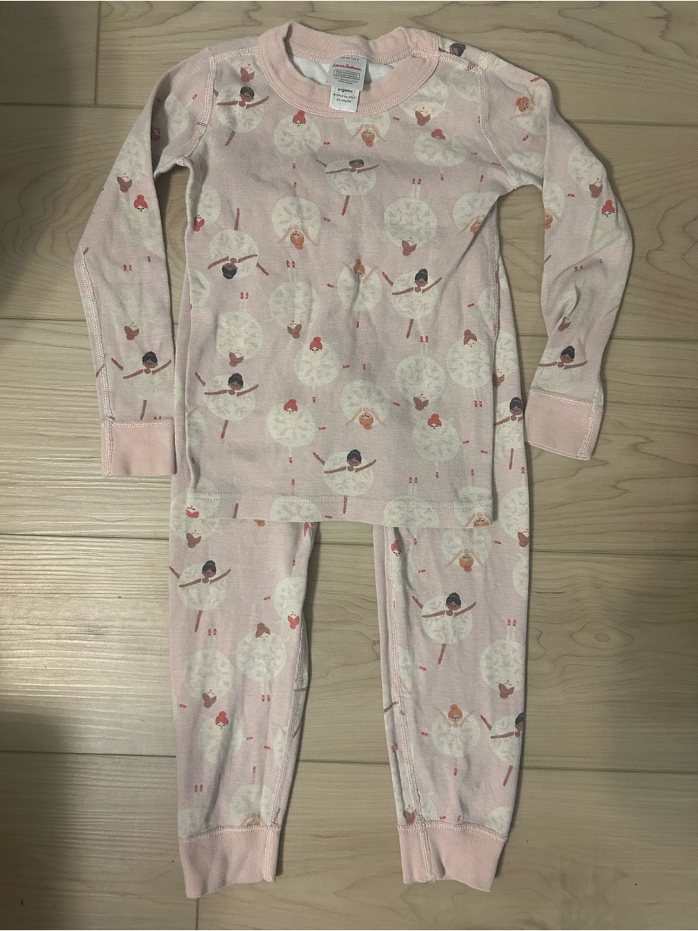 Hanna Andersson Holiday On Pointe pajama set